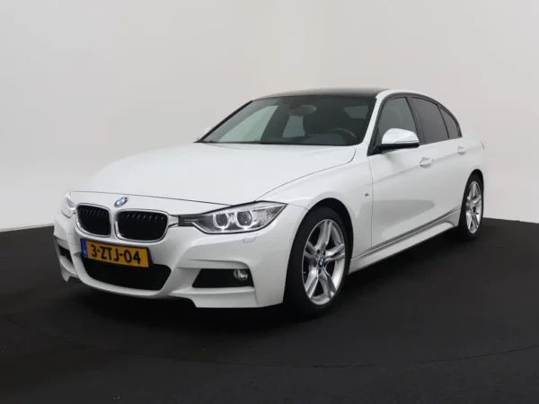 Photo 1 of 24 of WBA3A11020J617339 BMW 3-serie 316i Executive Xenon Cruise Ecc