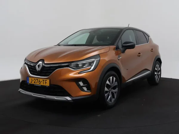 Photo 1 of 28 of VF1RJB00966036371 Renault Captur 1.0 TCe 100 Intens (5-drs