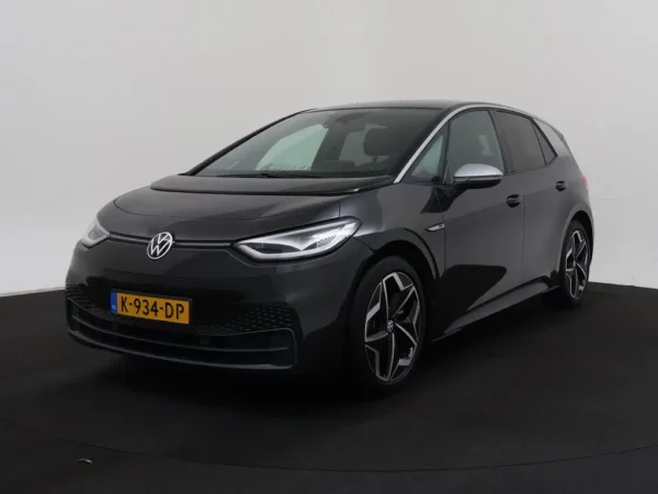 Photo 1 of 28 of WVWZZZE1ZMP002540 Volkswagen ID.3 First Plus 58 kWh IQ-Light