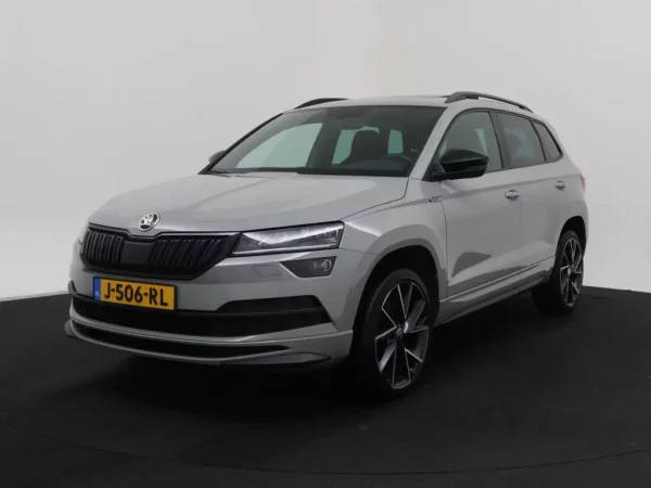 Photo 1 of 35 of TMBJR7NU3M2011227 Skoda Karoq 1.5 TSI ACT Sportline Business PANO