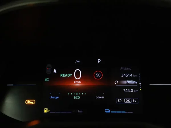 Photo 10 of 24 of VF1RJA00074068603 Renault Clio 1.6 E-Tech Full Hybrid 145