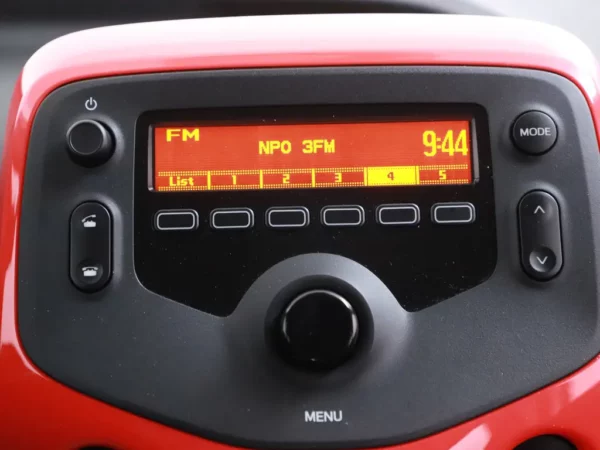 Photo 10 of 24 of VF7PAHMTBER752090 Citroen C1 1.2 PureTech Airscape Shine Alloy