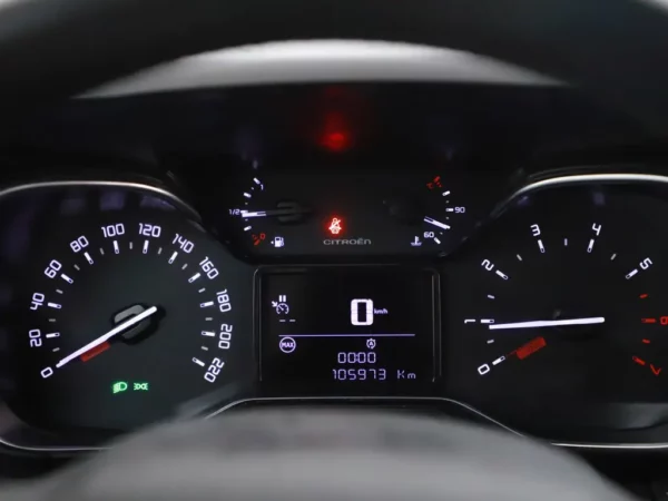 Photo 10 of 25 of VF72RHNPJK4082121 Citroen C3 Aircross 1.2 PureTech S&S Feel Leder