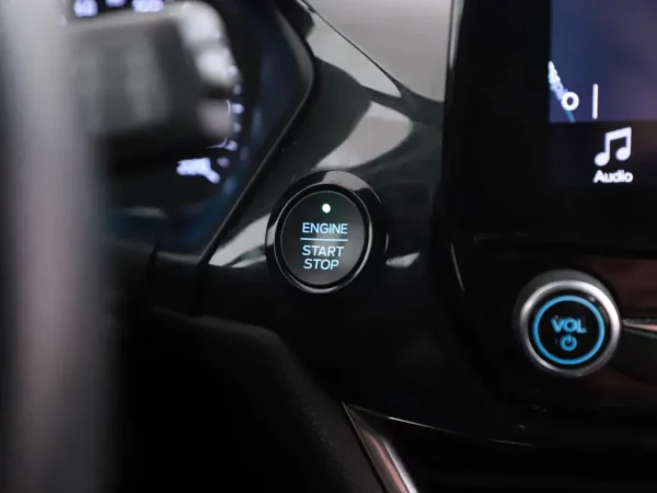 Photo 10 of 26 of WF0JXXGAHJJR22941 Ford Fiesta 1.0 EcoBoost ST-Line Alloy Wheels