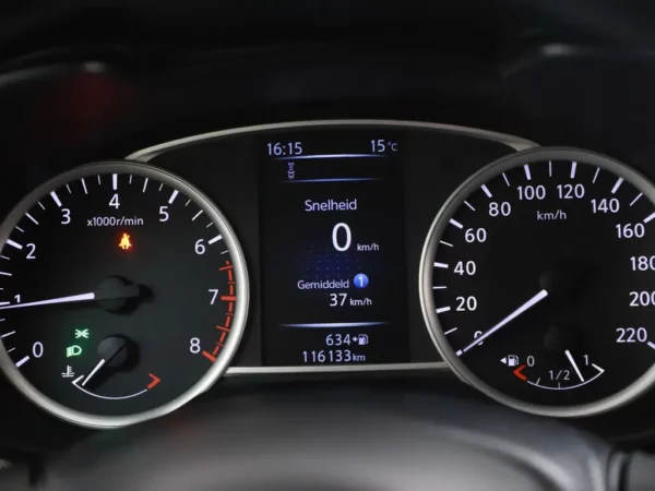 Photo 10 of 27 of VNVK1400860805311 Nissan Micra 0.9 IG-T N-Connecta Cruise Alloy