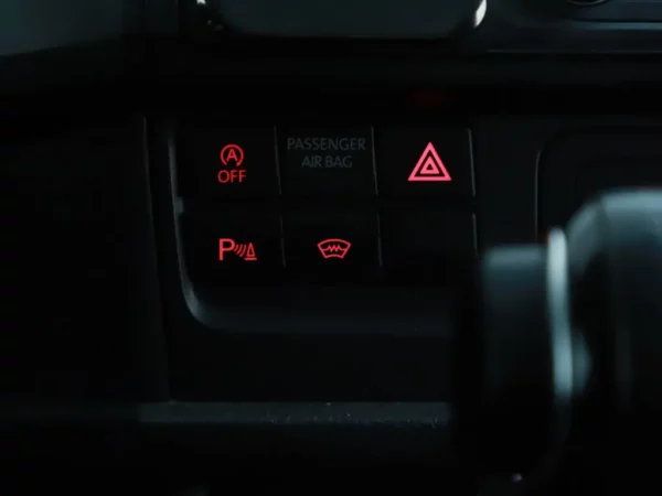 Photo 10 of 28 of WV1ZZZ7HZKX007862 Volkswagen Transporter 2.0 TDI L1H2 Highline (Bestel)