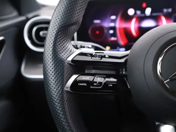 Photo 10 of 33 of W1K2062411F039957 Mercedes-Benz C-Klasse Estate 180 Aut. AMG Line 5-drs Combi