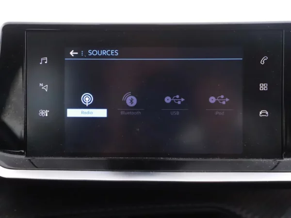 Photo 11 of 24 of VR3UPHMHDL5017051 Peugeot 208 1.2 PureTech Active Navi