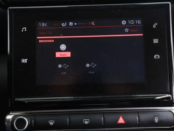 Photo 11 of 25 of VF72RHNPJK4082121 Citroen C3 Aircross 1.2 PureTech S&S Feel Leder