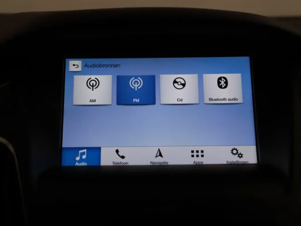 Photo 11 of 25 of WF05XXGCC5JT14065 Ford Focus 1.0 Lease Edition Navi