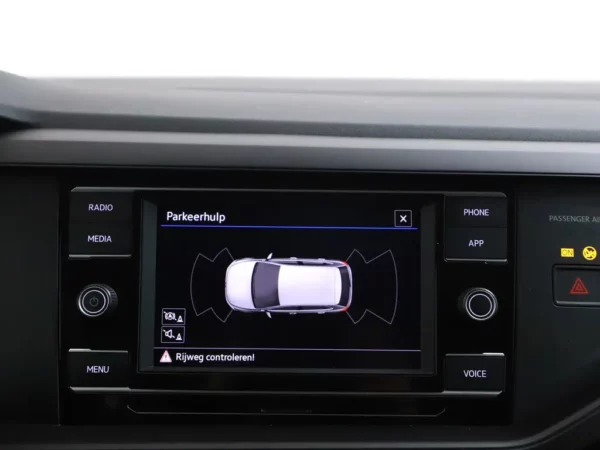 Photo 11 of 25 of WVWZZZAW7RU033264 Volkswagen Polo 1.0 TSI Polo (5-drs Hatchb.)