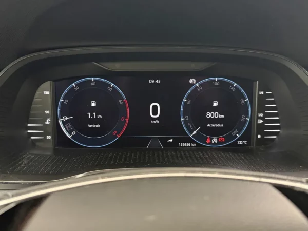 Photo 11 of 26 of TMBJP7NX2MY136328 Skoda Octavia Combi 1.0 TSI Business Edition