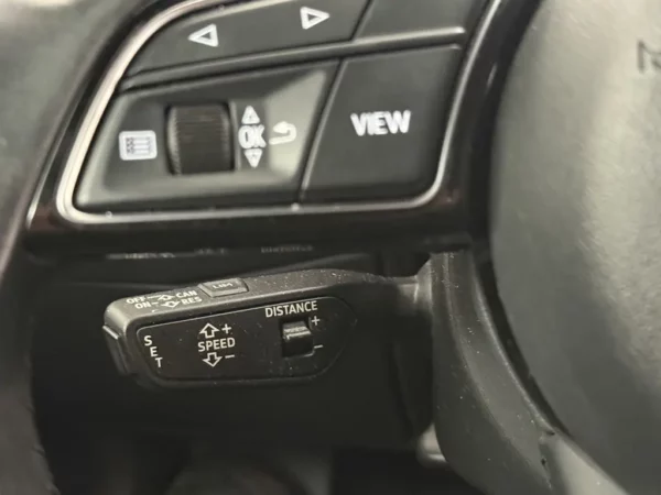 Photo 11 of 28 of WAUZZZGY2MA016341 Audi A3 Sportback 35 TFSI edition one 5-drs Hatchb.