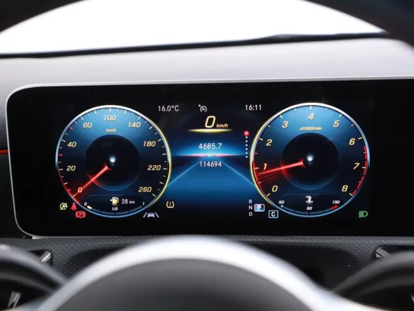 Photo 11 of 30 of WDD1771871J141650 Mercedes-Benz A-Klasse 200 Aut. Business Solution AMG