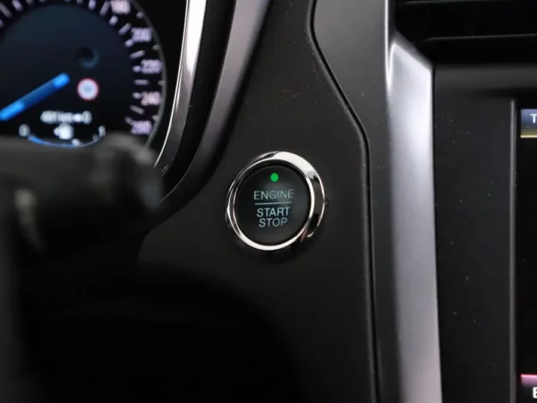 Photo 11 of 30 of WF0EXXWPCEFL17297 Ford Mondeo 1.5 Titanium Navi