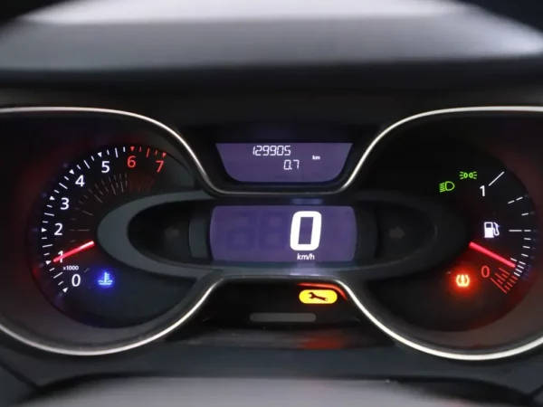 Photo 11 of 31 of VF1R8700763606314 Renault Captur 0.9 TCe Intens Navi