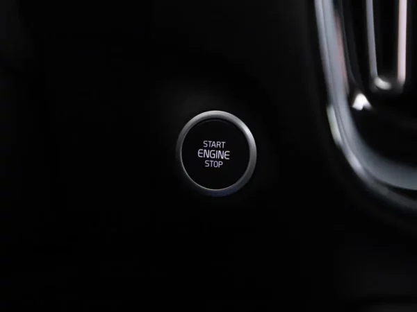 Photo 11 of 32 of YV1XZBBVFM2438154 Volvo XC40 1.5 T5 Recharge Business Pro