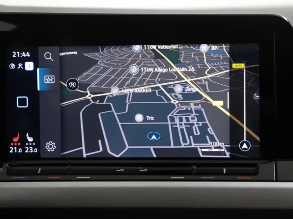 Photo 11 of 33 of WVWZZZCD2PW528663 Volkswagen GOLF Variant 1.0 eTSI Life Business