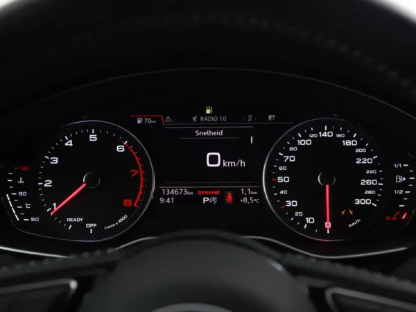 Photo 11 of 34 of WAUZZZF56KA068463 Audi A5 Sportback 35 TFSi Sport S-Tronic