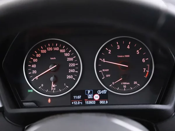 Photo 11 of 34 of WBAHS110605H03722 BMW X1 sDrive18i Aut. High Executive LED