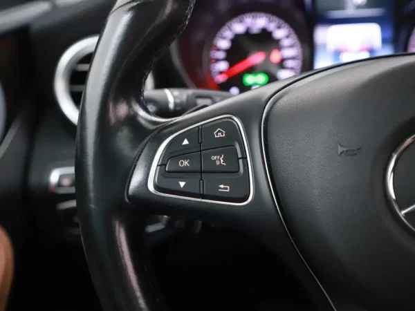 Photo 11 of 39 of WDD2052661F464977 Mercedes-Benz C-Klasse Estate 400 4MATIC Ambition