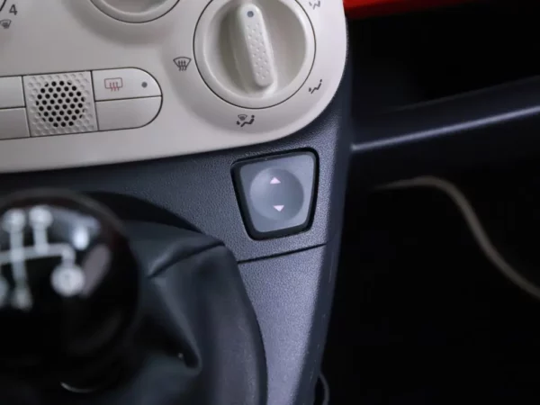 Photo 12 of 21 of ZFA31200000548775 Fiat 500 1.2 Lounge Pano