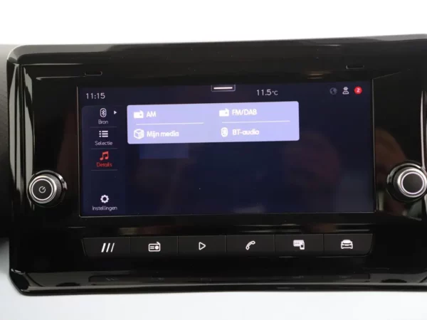 Photo 12 of 26 of VSSZZZKJ6RR222041 SEAT Arona 1.0 EcoTSI Reference (5-drs SUV)