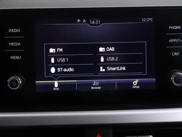 Photo 12 of 27 of TMBGR6NW3N3076807 Skoda Kamiq 1.0 TSI Business Edition (5-drs