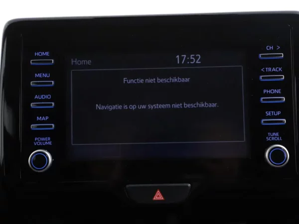 Photo 12 of 27 of YARKBAC3200180897 Toyota Yaris 1.5 Hybrid Dynamic 5-drs Hatchb