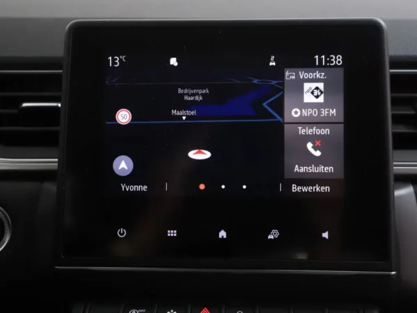 Photo 12 of 28 of VF1RJB00966036371 Renault Captur 1.0 TCe 100 Intens (5-drs