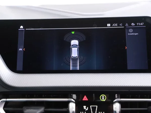 Photo 12 of 28 of WBA7K310207K99164 BMW 1-serie 118i Aut. Business Edition 5-drs Hatchb.