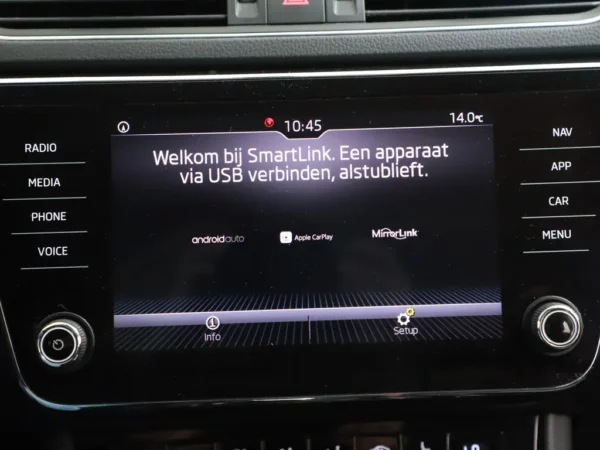 Photo 12 of 32 of TMBJB9NP1J7551832 Skoda Superb Combi 1.4 DSG TSI ACT Ambition Business 5-drs Combi