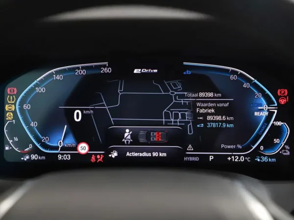 Photo 12 of 34 of WBA6N31060FL56510 BMW 3 Serie Touring 330e Business Edition Plus LED