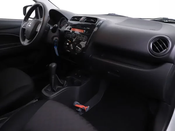 Photo 13 of 19 of MMCXNA05ALH024956 Mitsubishi Space Star 1.0 Cool+ Airco DAB