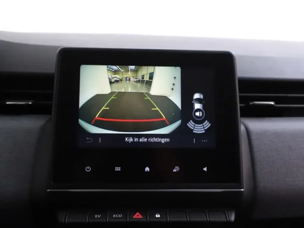 Photo 13 of 24 of VF1RJA00074068634 Renault Clio 1.6 E-Tech Full Hybrid 145