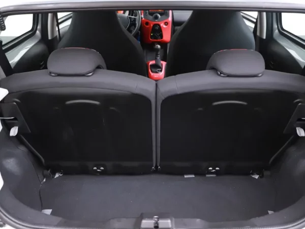 Photo 13 of 24 of VF7PAHMTBER752090 Citroen C1 1.2 PureTech Airscape Shine Alloy