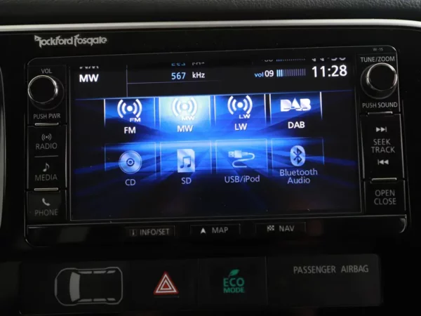 Photo 13 of 26 of JMBXTGF7WGZ002412 Mitsubishi Outlander 2.0 Aut. Executive Ed 7 Persoons Nav