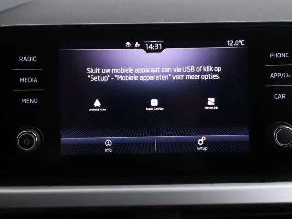 Photo 13 of 27 of TMBGR6NW3N3076807 Skoda Kamiq 1.0 TSI Business Edition (5-drs