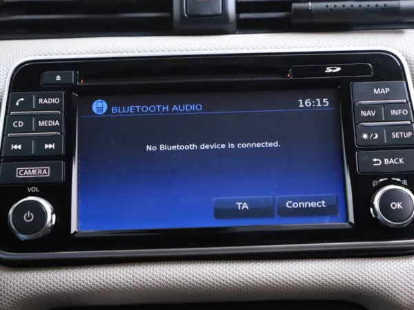 Photo 13 of 27 of VNVK1400860805311 Nissan Micra 0.9 IG-T N-Connecta Cruise Alloy