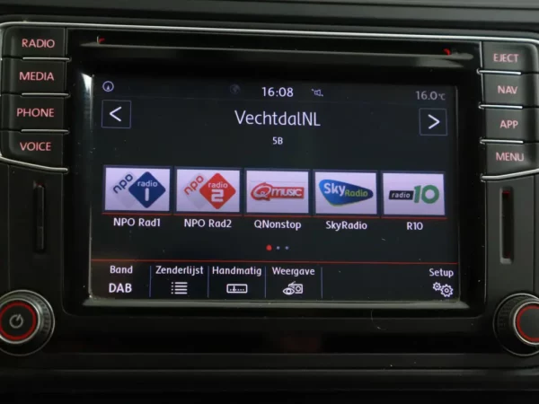 Photo 13 of 28 of WV1ZZZ7HZKX007862 Volkswagen Transporter 2.0 TDI L1H2 Highline (Bestel)