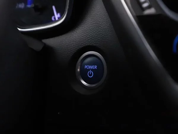 Photo 13 of 31 of SB1Z93BE40E063357 Toyota Corolla Touring Sports 1.8 Hybrid Executive