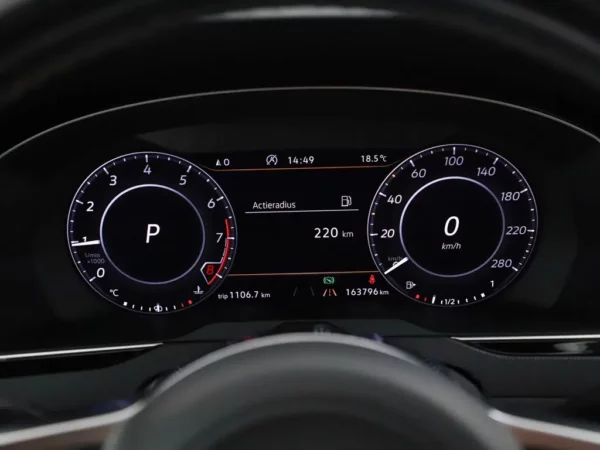 Photo 13 of 37 of WVWZZZ3HZJE515000 Volkswagen Arteon 1.5 TSI DSG R-Line