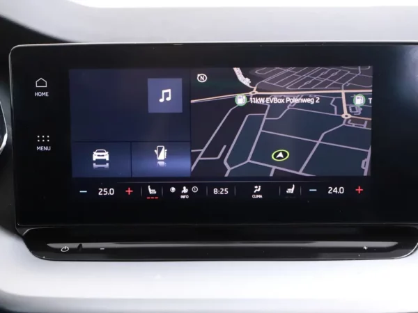 Photo 13 of 38 of TMBJP7NX4MY040099 Skoda Octavia Combi 1.0 TSI Business Edition Plus 5-drs Combi