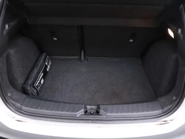 Photo 14 of 23 of VNVK1400469960207 Nissan Micra 1.0 IG-T N-Design (5-drs Hatchb.)