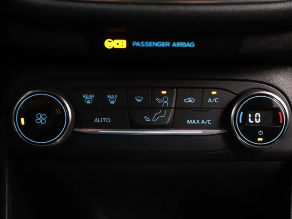 Photo 14 of 26 of WF0JXXGAHJJR22941 Ford Fiesta 1.0 EcoBoost ST-Line Alloy Wheels