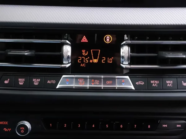 Photo 14 of 29 of WBA11AK0707G88610 BMW 2 Serie Gran Coupé 218i High