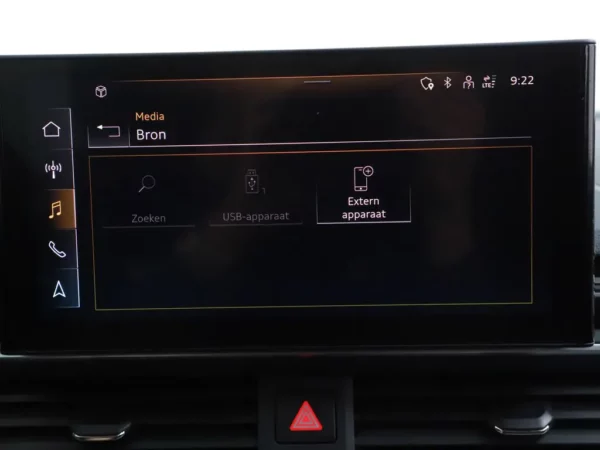 Photo 14 of 30 of WAUZZZF58LA021775 Audi A5 Sportback 40 TFSI Aut. Launch edition Business LED