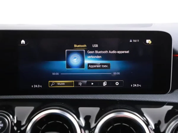 Photo 14 of 30 of WDD1771871J141650 Mercedes-Benz A-Klasse 200 Aut. Business Solution AMG