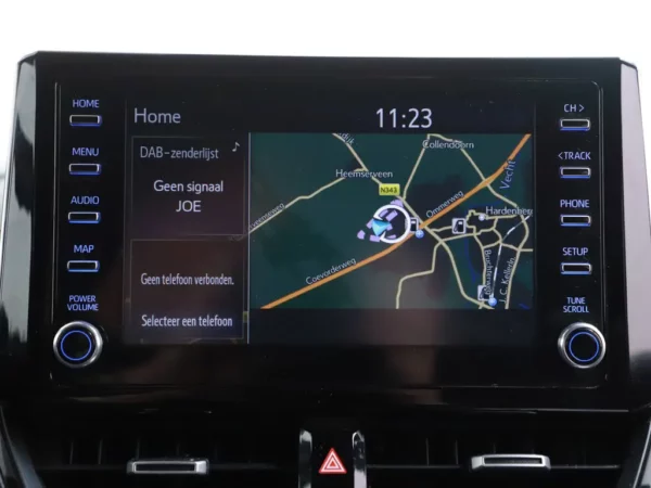 Photo 14 of 31 of SB1Z93BE40E063357 Toyota Corolla Touring Sports 1.8 Hybrid Executive