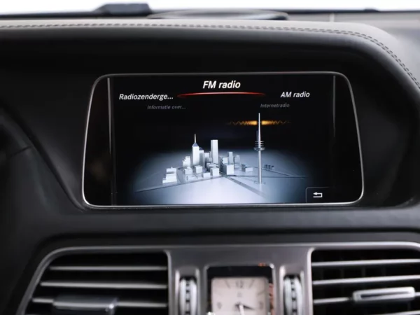 Photo 14 of 34 of WDD2074611F336253 Mercedes-Benz E-Klasse Cabrio 400 Prestige Cruise Ecc